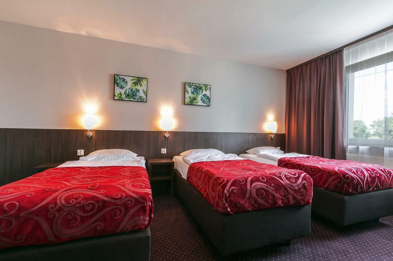 Pod Lipami Hotel Bystra  Exterior photo