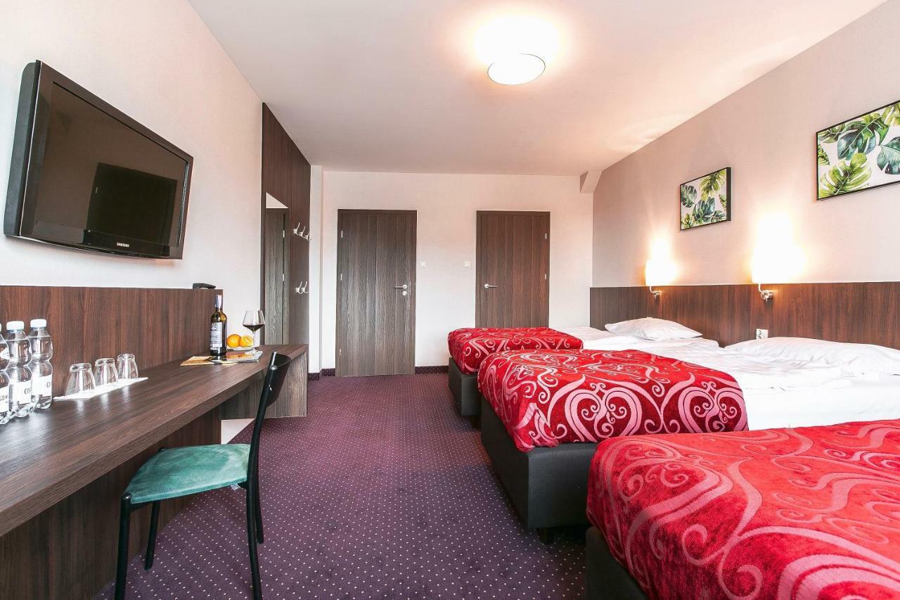 Pod Lipami Hotel Bystra  Exterior photo